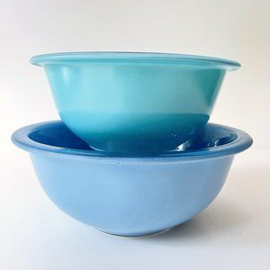 Vintage Pyrex Nesting Mixing Bowls Retro Blue, Set of 2